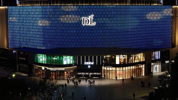 要求保安25岁以下本科学历,别轻易说胖东来搞歧视