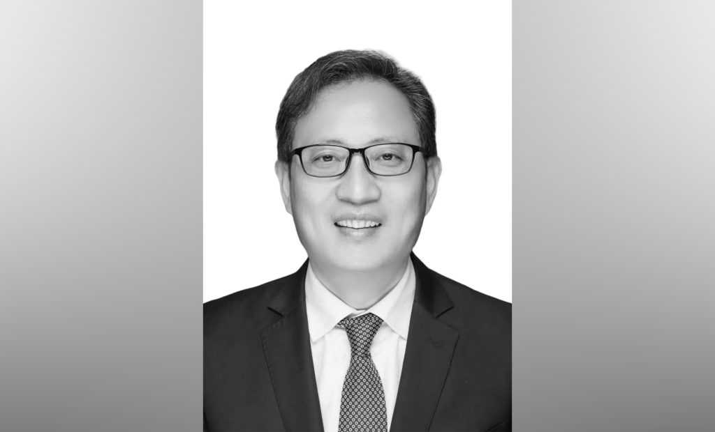 义乌市人大常委会委员吴光东律师因工作劳累突发心梗逝世,享年60岁