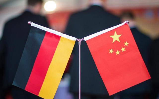 德国连续4天对华发难,中方果断回击,7艘大船南下,战机绕台巡航