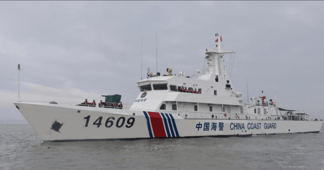 解放军拖船赶到仁爱礁，离破船还剩最后5海里，清场进入倒计时？