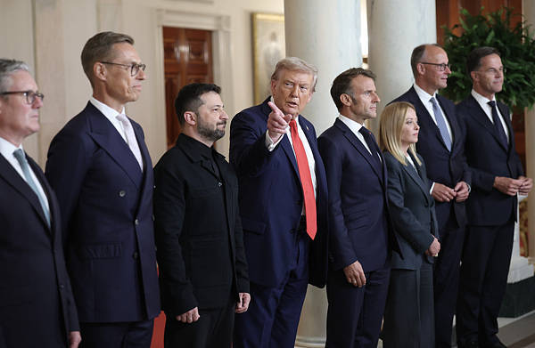 美媒爆料:欧洲领导人考虑在俄乌之间建立40公里缓冲区