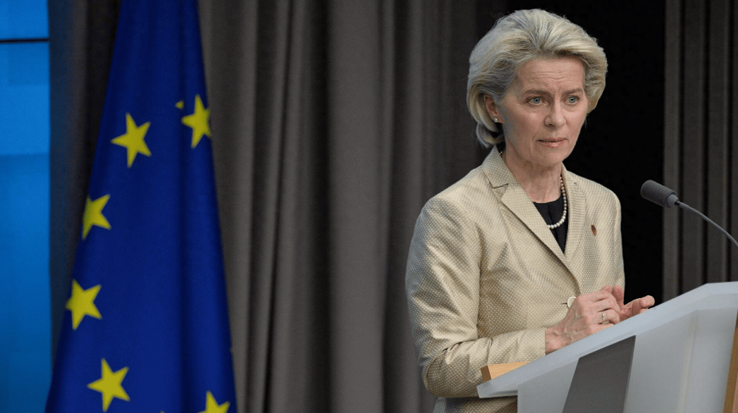 阅兵前一天，特朗普反悔改口，欧洲已考虑对乌派遣部队，普京有必要作出决定