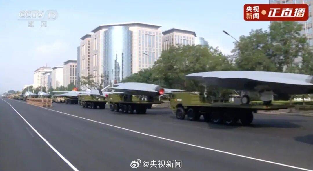 东风-61、巨浪-3、折叠翼预警机、歼-20S,画面披露!