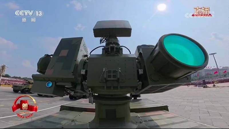 激光武器亮相阅兵场,专家称其不到1秒可摧毁来袭导弹无人机