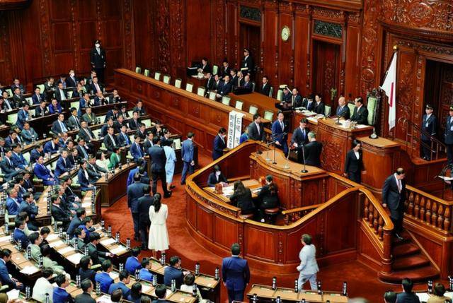 意识到中美俄都得罪不起,石破茂准备辞职?恐怕没那么简单