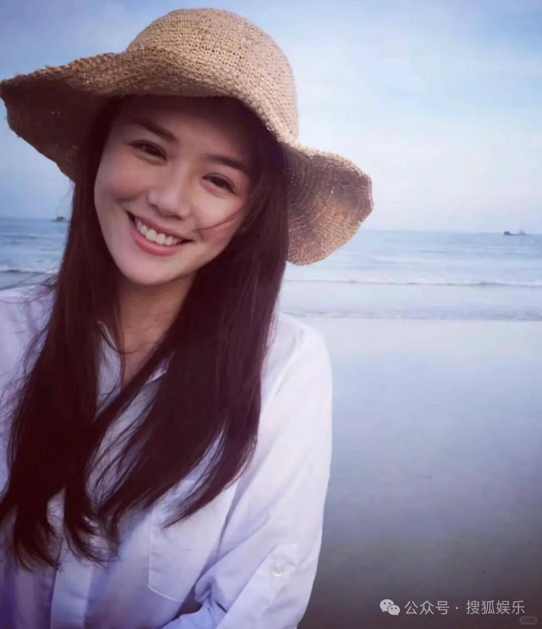 被全网劝分的这对终于分手了?她最近的状态确实肉眼可见的好!