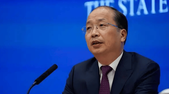 易会满被“抄家”：落马或因他人供述 任期内股民血本无归