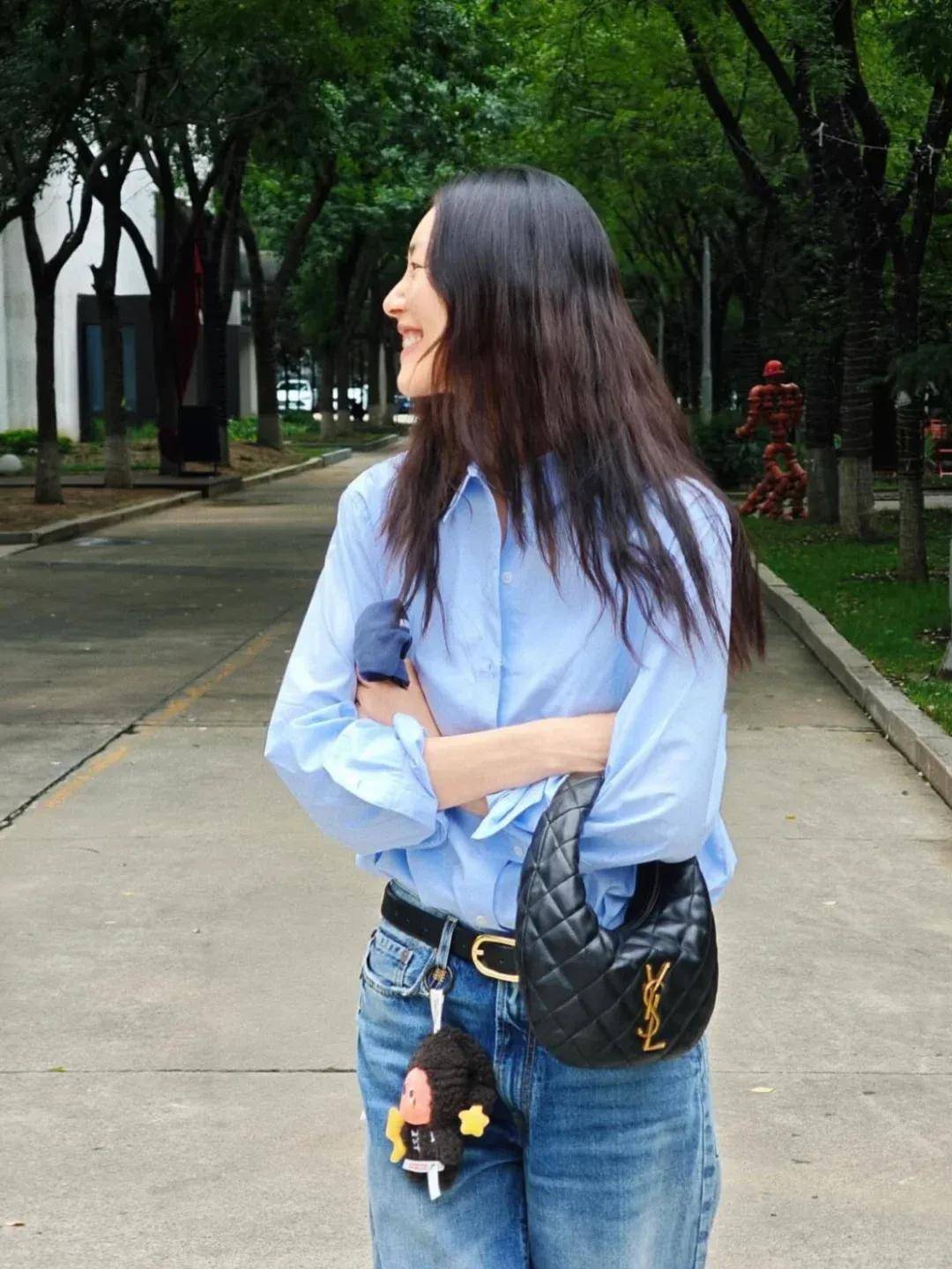 杨幂把钥匙扣扎在马尾上,瞬间实现满39减20!