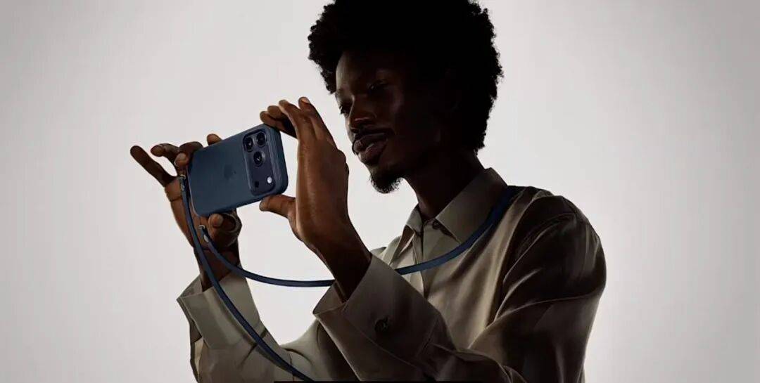 假装挤爆牙膏的苹果,我一点也不想买