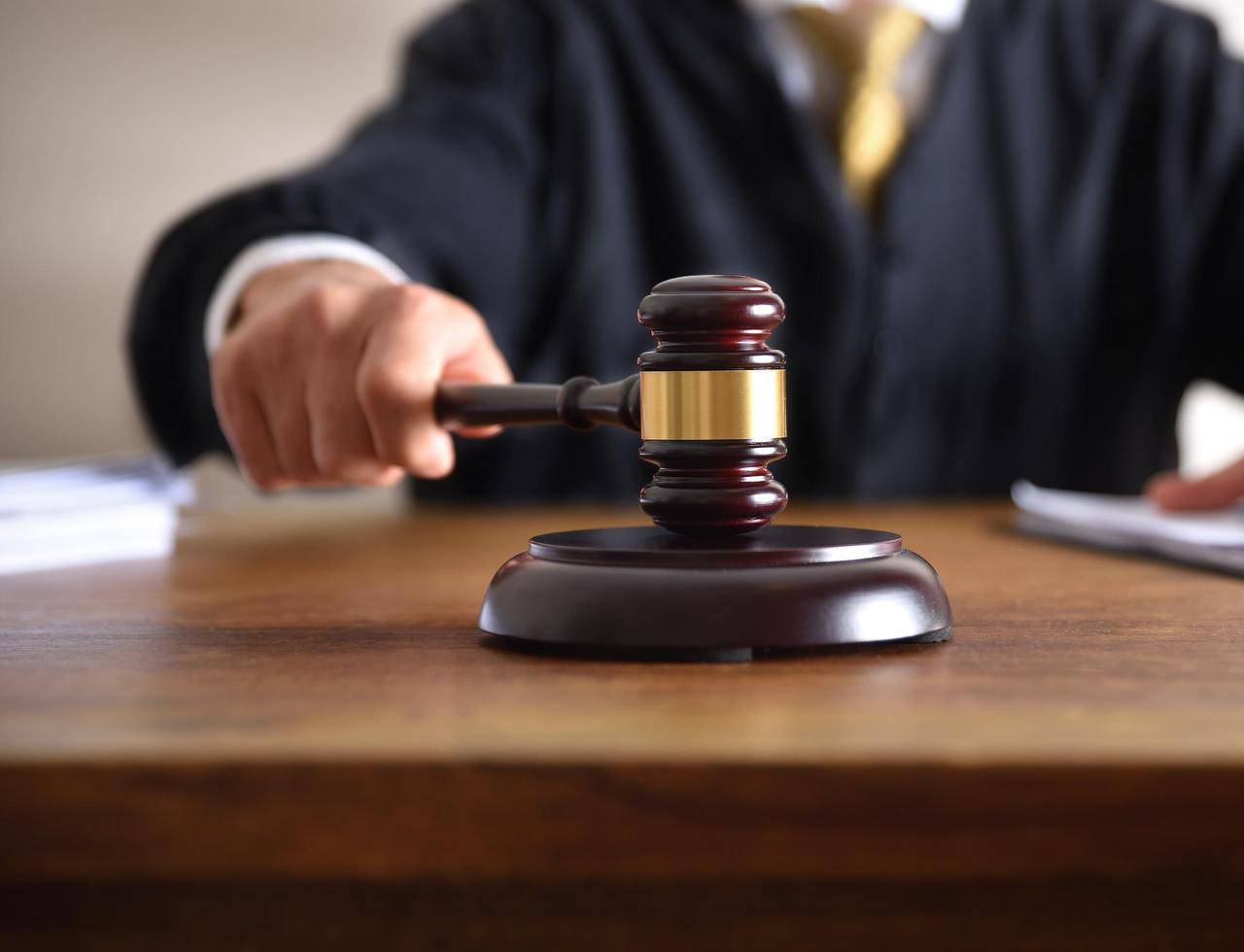 潮评丨220万买来的“教训”，能否叫醒装睡的人