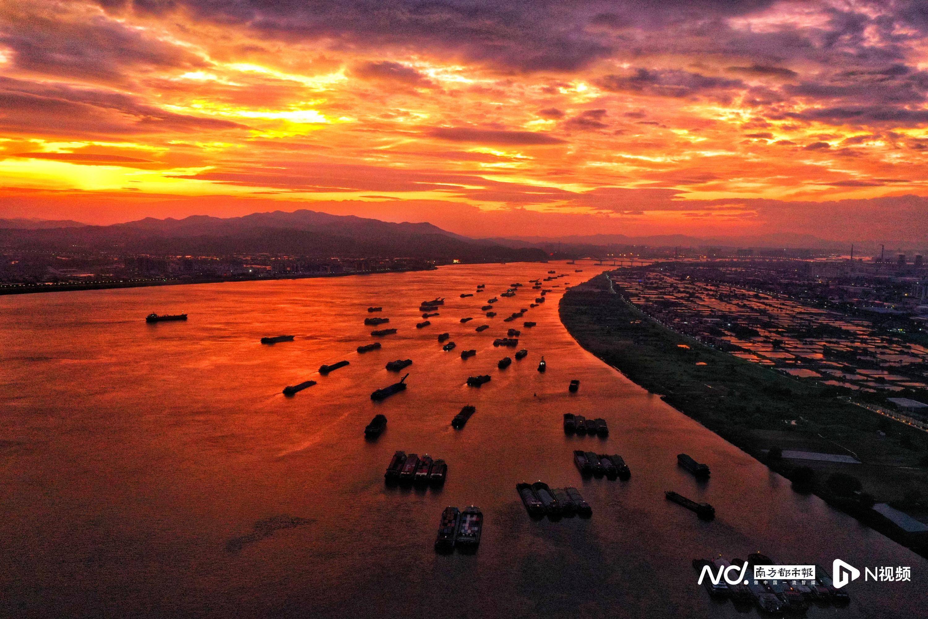 风王“桦加沙”来临前现超美晚霞！广东16城已实行“五停”