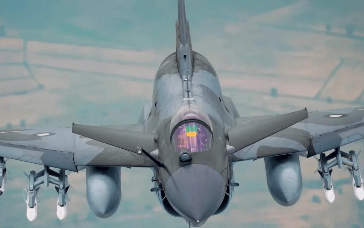 印媒:歼10C打不过以军,伊朗不想被炸成筛子,就得买中式杀伤链
