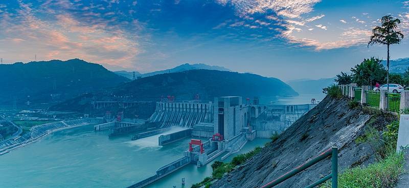 四川全天负电价:供需失衡下的正常价格信号