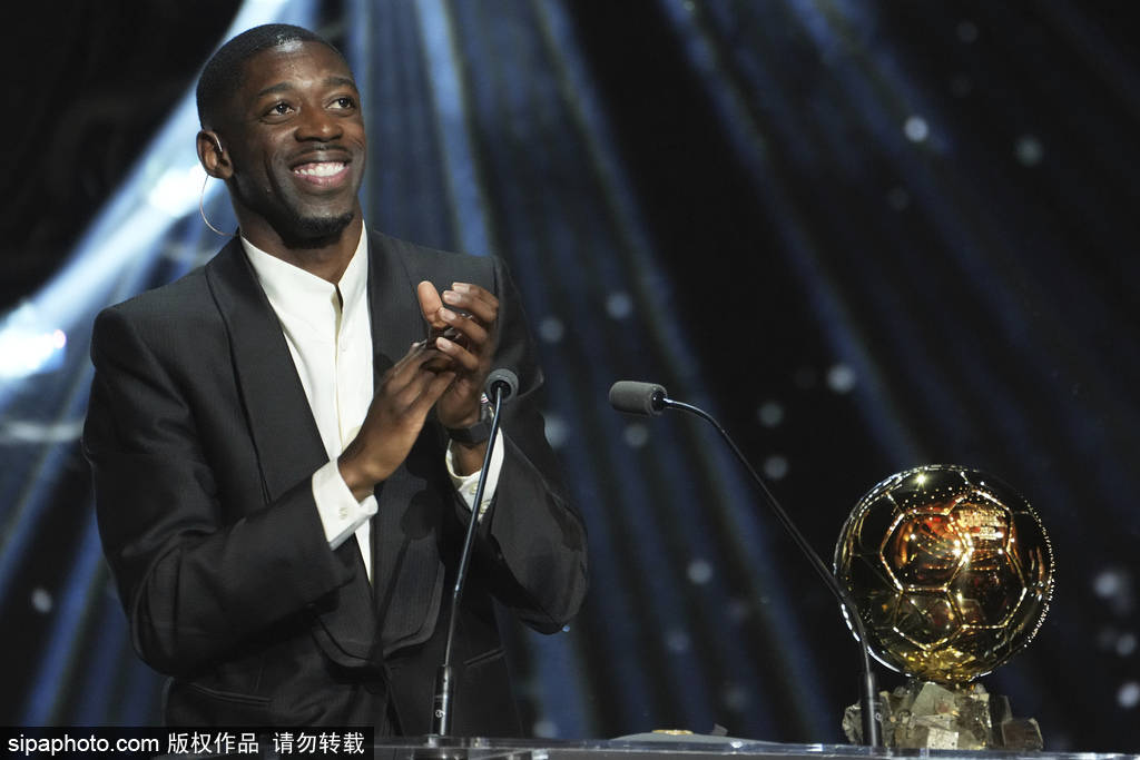 从迟到大王+网瘾少年到捧起金球!“香球王”登贝莱终迎圆满