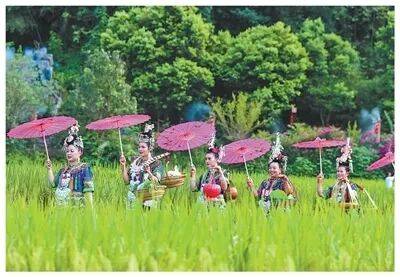 人民日报:“村超”“村马”“村T”等群众文体活动持续出圈 解码贵州“村字号”