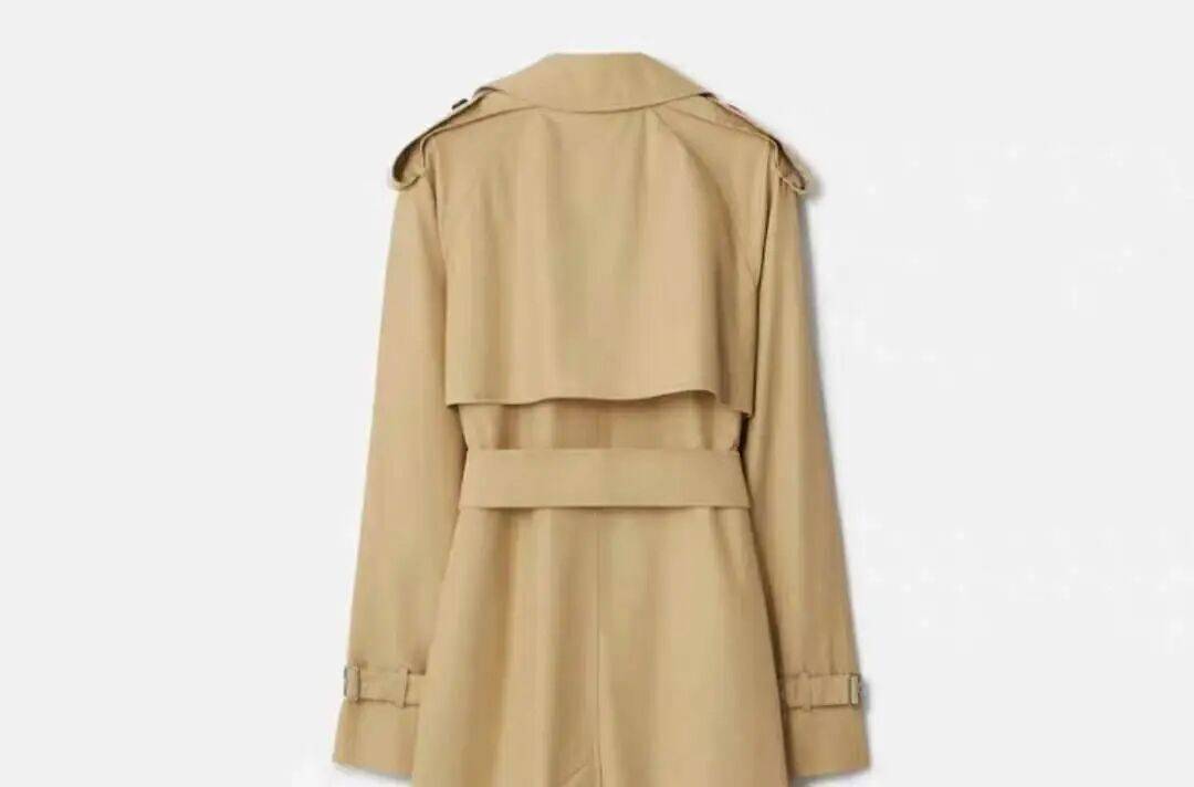 风衣后面那块“多余”的布有什么用?