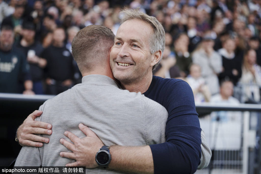 错判!足协评议:朱鹏宇被犯规应判点球,主裁维持不犯规决定错误