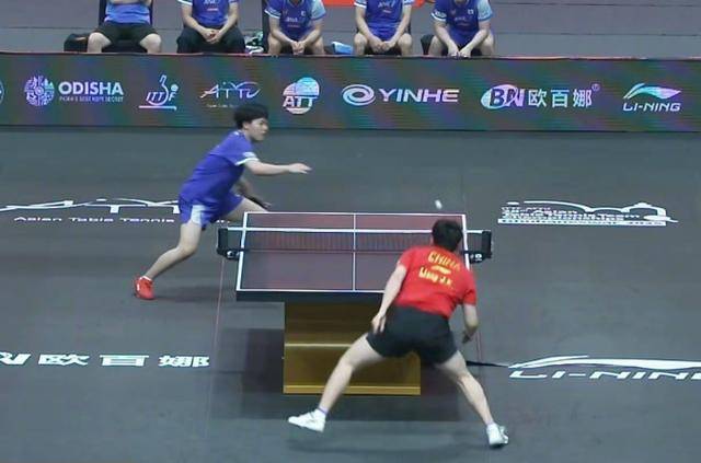 逆转获胜!国乒男团3比2击败日本队晋级决赛