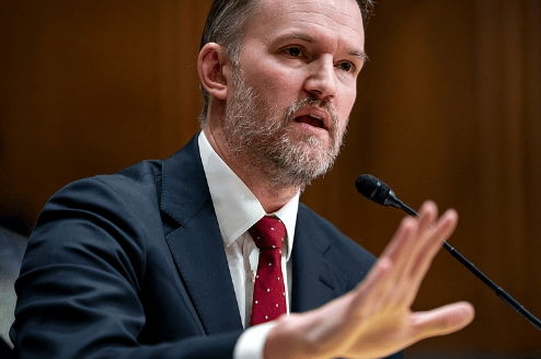 中方反制第5天,美官员发现:中方电话打不通了,这下彻底没招了,贝森特措辞改变了