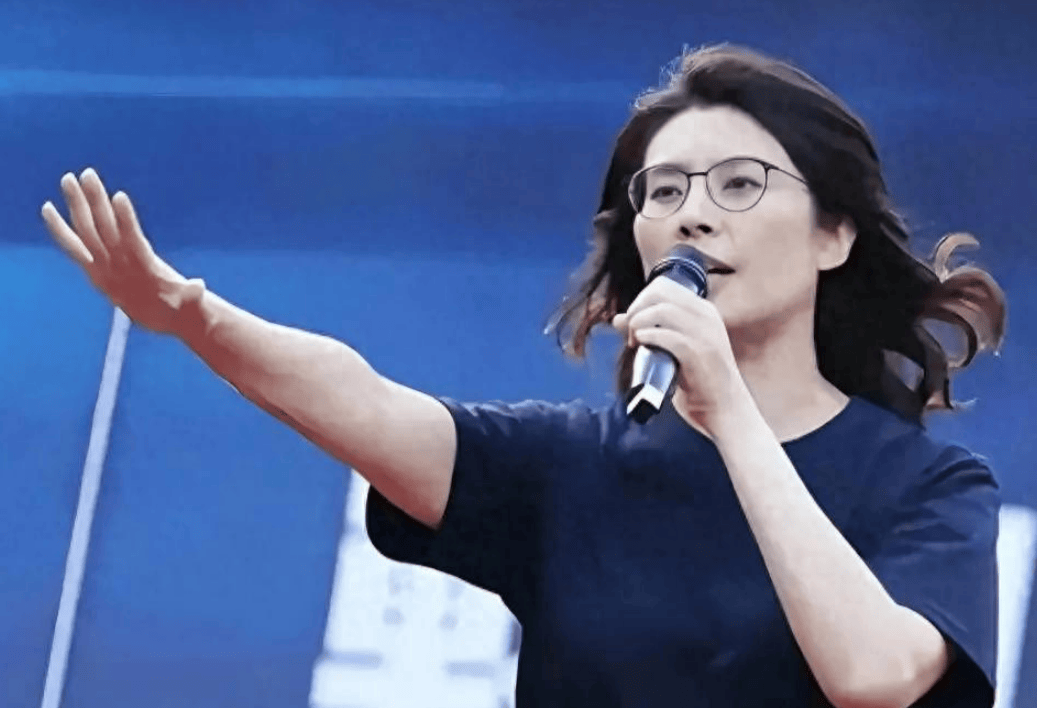 沉寂24小时后,大陆致贺电,郑丽文递出三句话,两岸同属中华民族