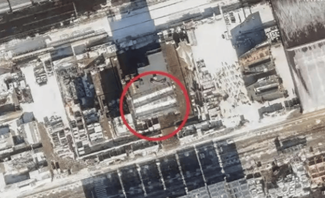 004核航母大连开建，美国肯尼迪号进度迟缓，正为电磁弹射器头疼