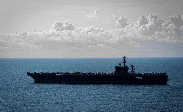 美军在南海连摔两架军机,中方回应侮辱性极强