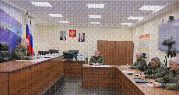 乌克兰全线崩溃,普京突然下令:保护投降乌军!大结局要来了?