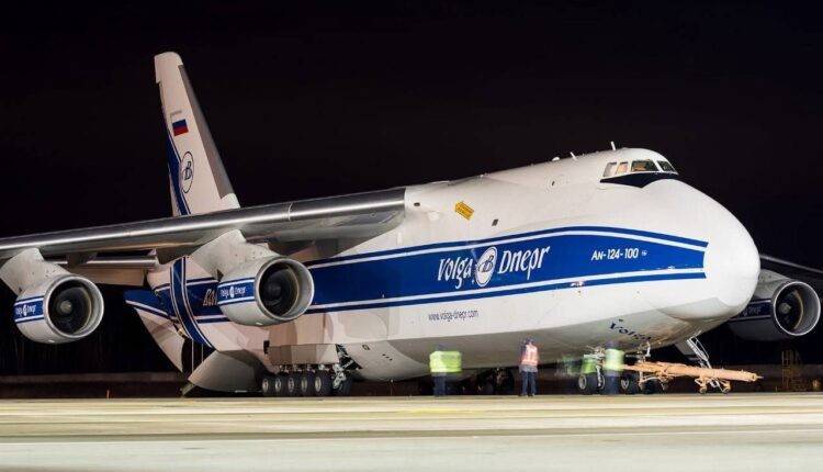 俄罗斯安-124突然降落德黑兰,送去梦寐以求的装备,伊朗要翻身了?