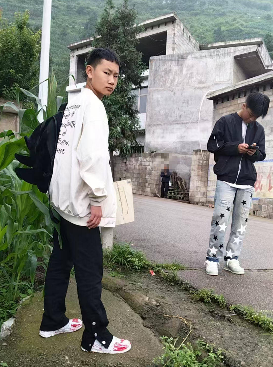 贵州两少年一起失联已20天，两人买了一辆摩托车后失联，警方已介入｜红星寻人