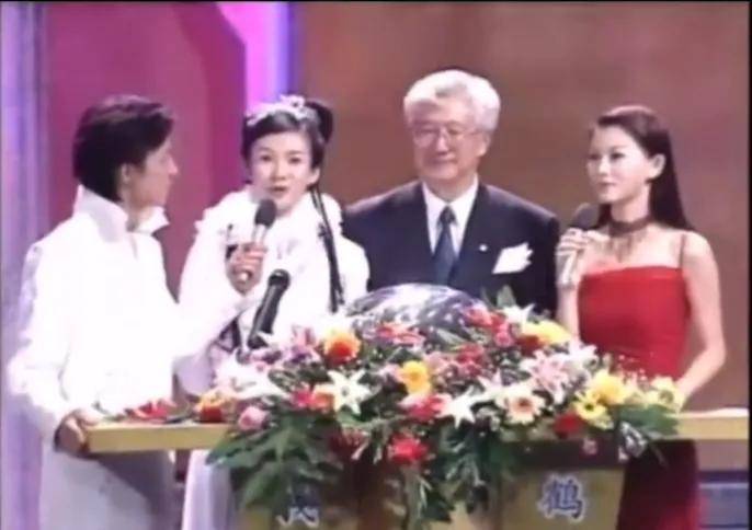 李湘气得翻出了瘦瘦的照片……她年轻时确实是仙女啊!