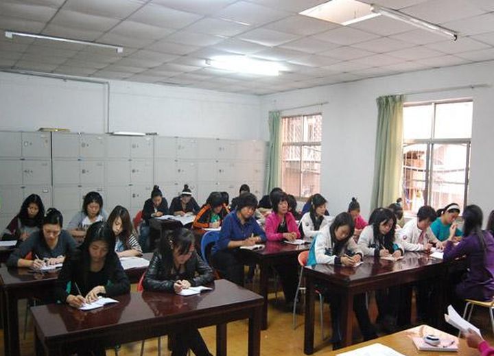 证券培训学校(证券培训学校是干嘛的) 证券培训学校(证券培训学校是干嘛的)